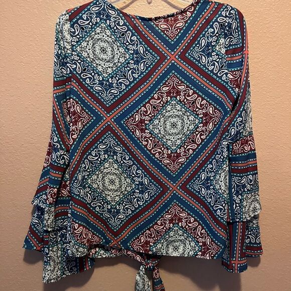 Alter’d State patterned top - Picture 2 of 8